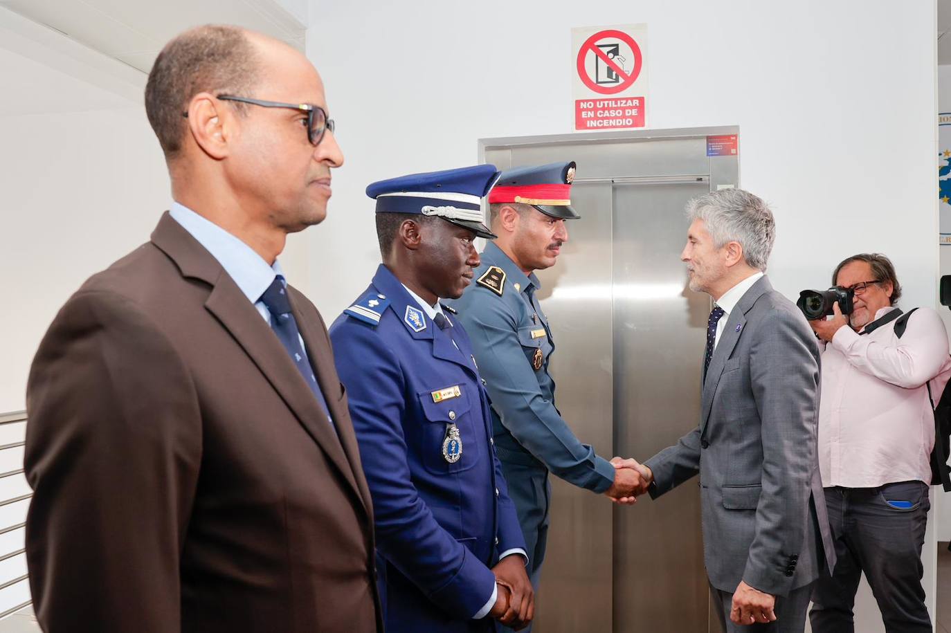 Marlaska llega a Canarias en plena oleada de migrantes