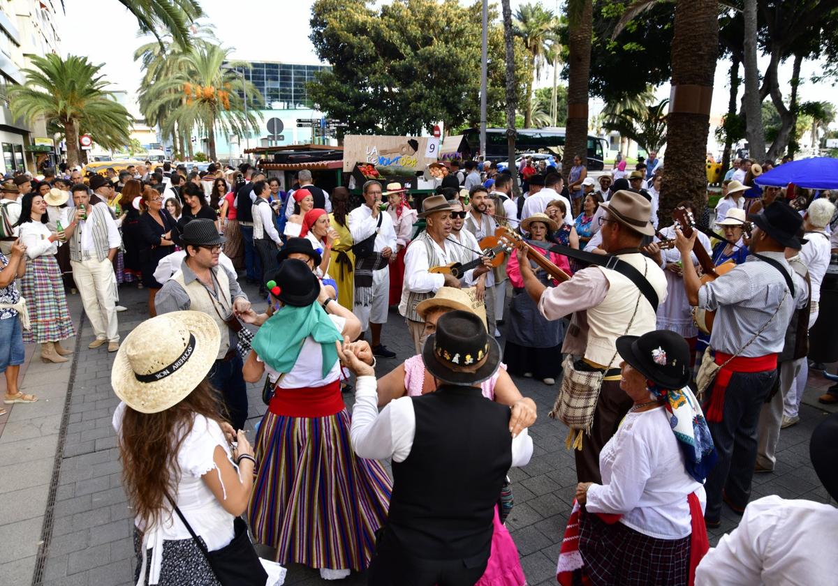 Imagen de la romería ofrenda del año pasado.