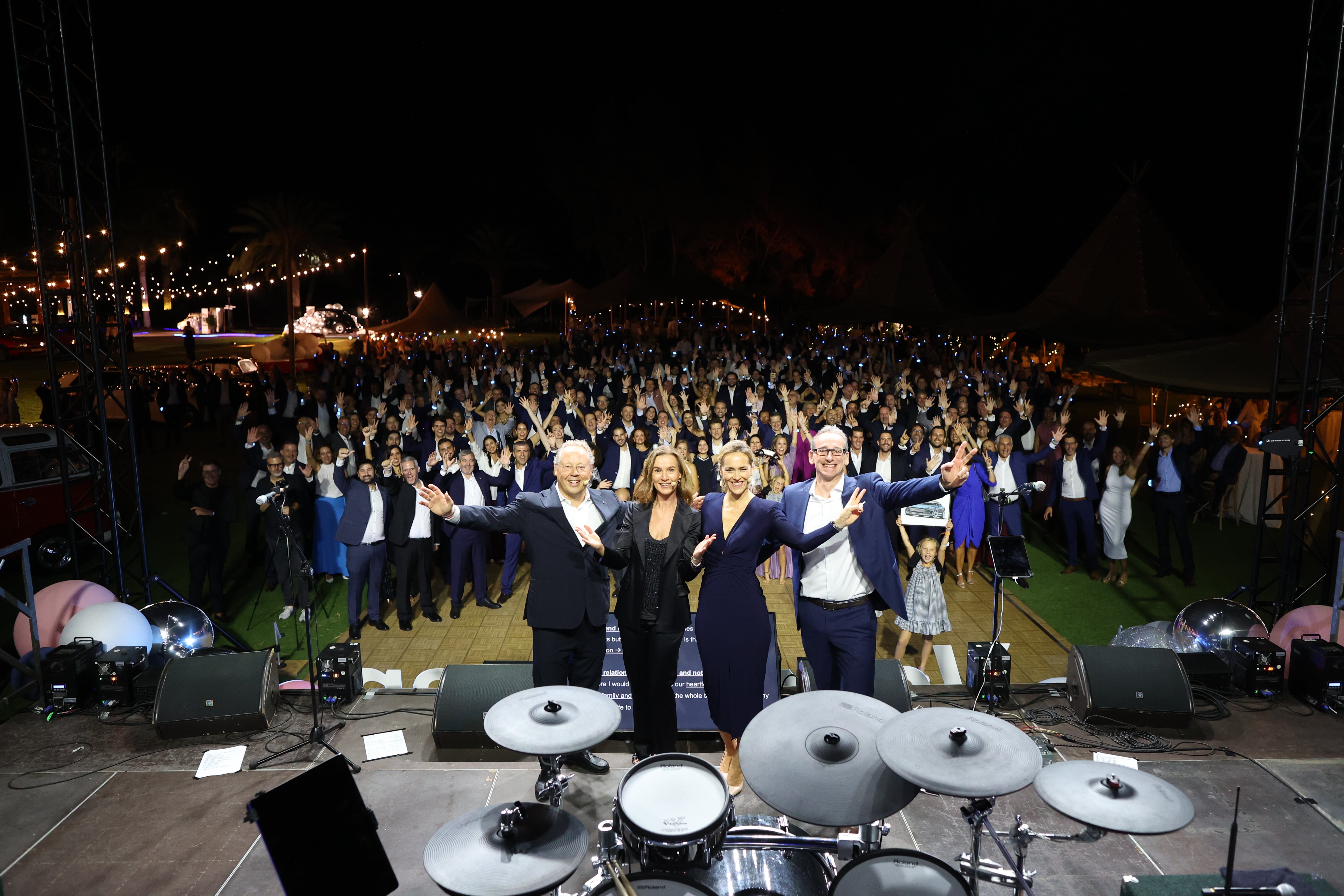 Luz, elegancia y color en la gran fiesta de VolksWagen