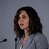 Ayuso rechaza que deriven sin avisar a inmigrantes que llegan a Canarias: «No son fardos que se van dejando por la península»