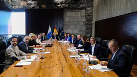 Mesa del Consejo de Gobierno.