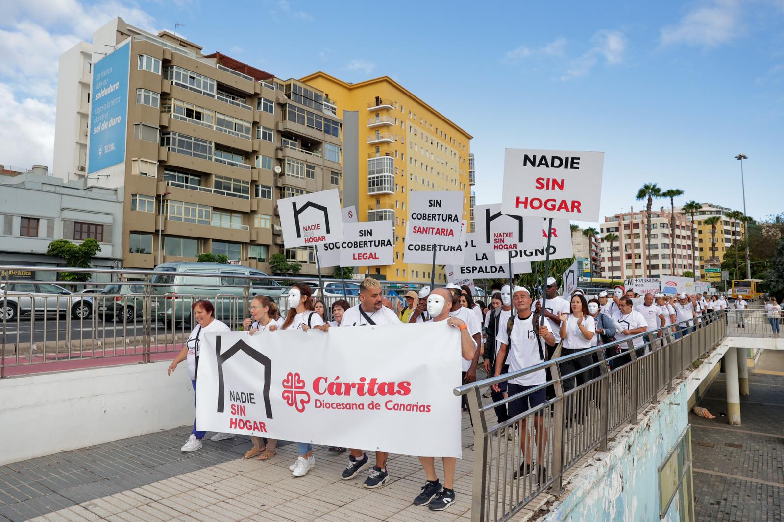 Marcha por el Día de las Personas sin Hogar en Alcaravaneras