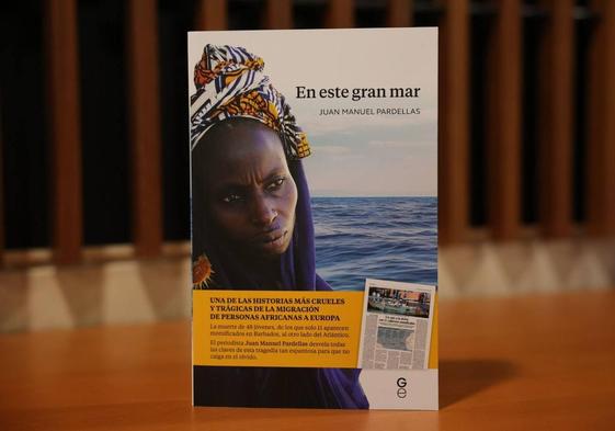 Juan Manuel Pardellas presenta en Casa África su libro 'En este gran mar'