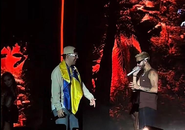 Quevedo pone la guinda al concierto de Mora en la Plaza de la Música