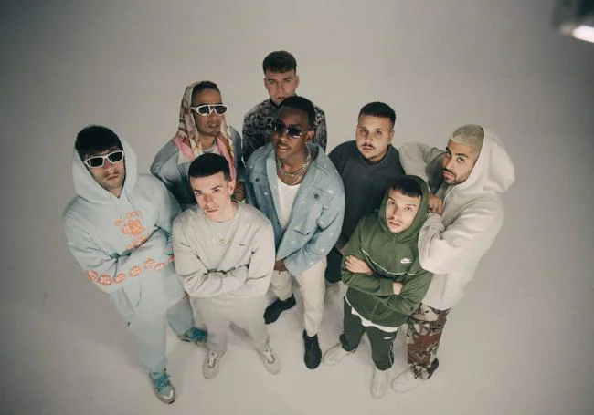 Imagen de los seis artistas de 'Cayó la noche remix'.