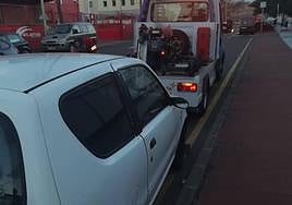 Pillado conduciendo con la pegatina de la ITV de otro vehículo en la capital grancanaria