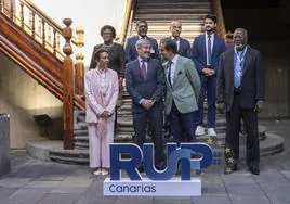 Fernando Clavijo cedió la Presidencia de las RUP a su homóloga de La Reunión, Hugguette Bello (en primera fila)