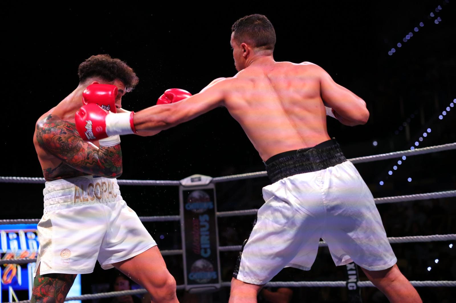 El Gran Canaria Arena vibra con el mejor boxeo