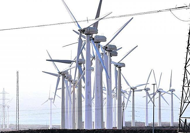 Aerogeneradores operativos en el entorno de la central térmica de Tirajana.