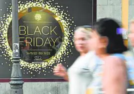 Imagen de un comercio de Triana con el reclamo del Black Friday el año pasado.