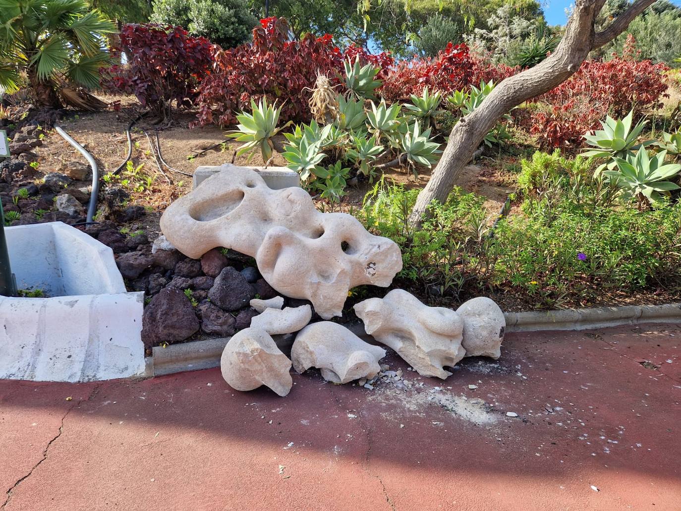 Del destrozo a la restauración: la escultura de Plácido Fleitas vuelve a Telde