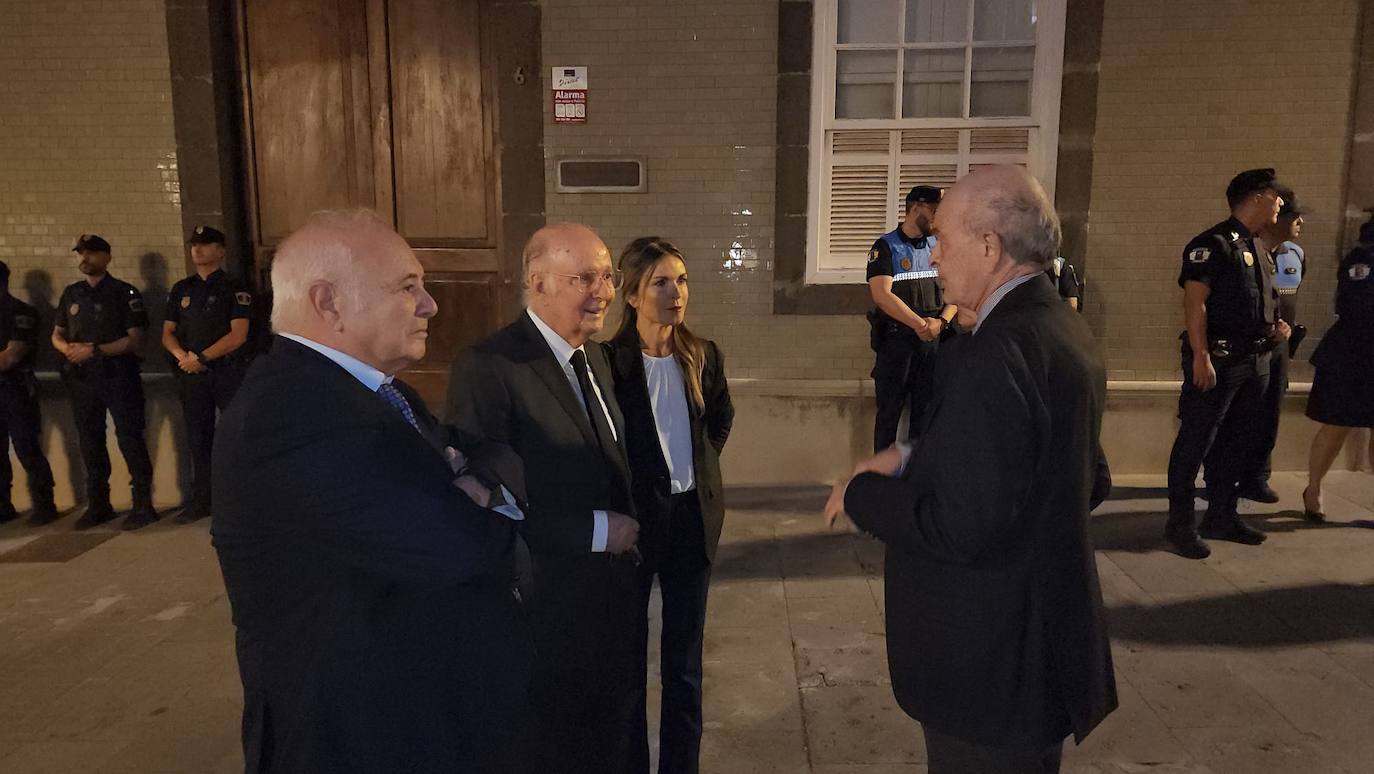 Capilla ardiente de Jerónimo Saavedra