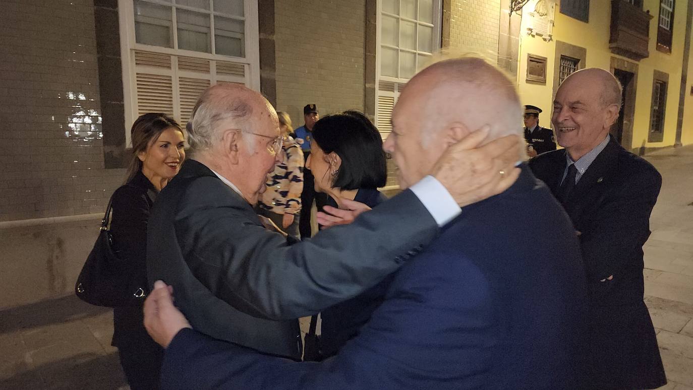 Capilla ardiente de Jerónimo Saavedra