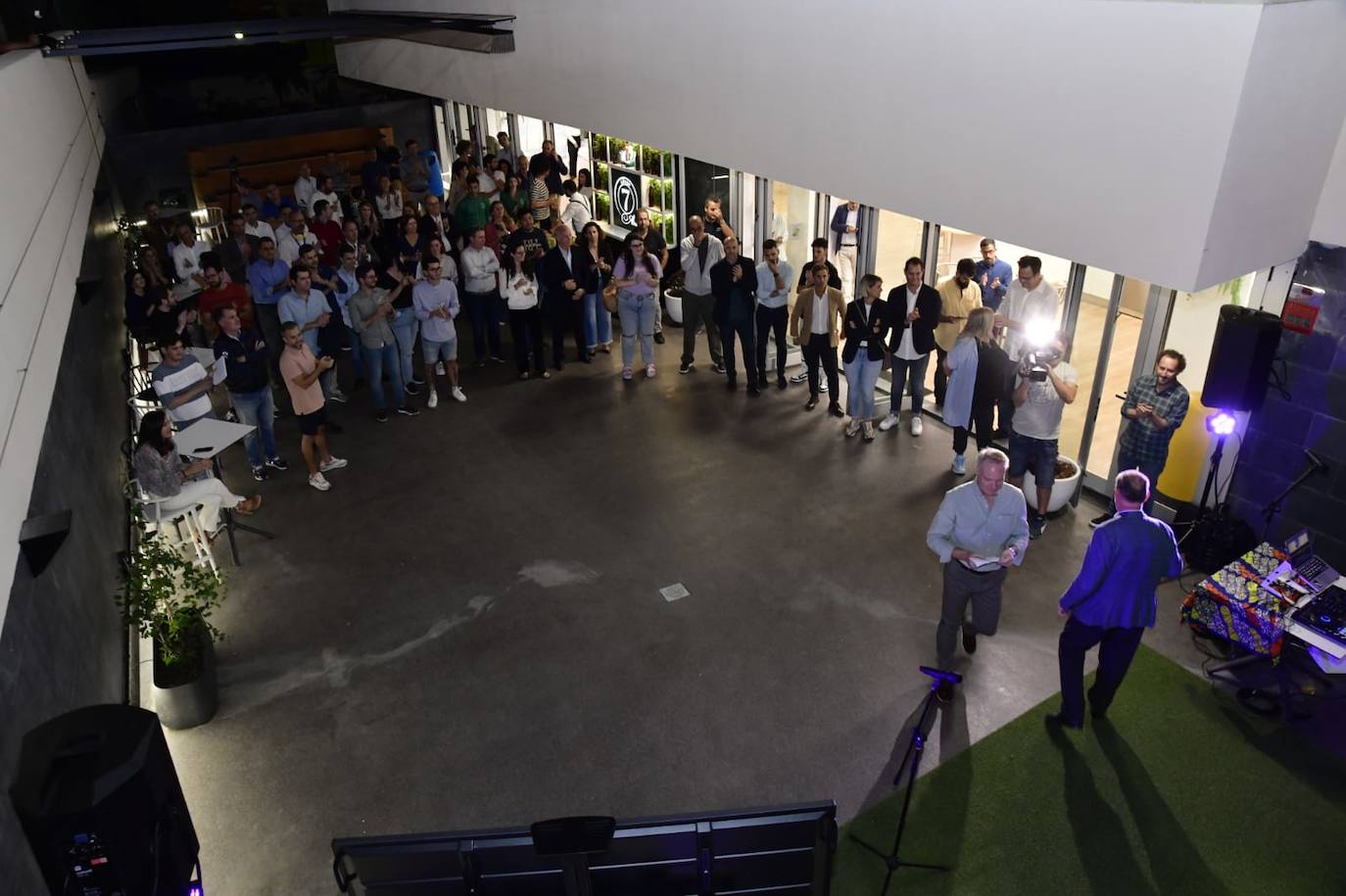 Work In Cholas, el workspace con ADN canario