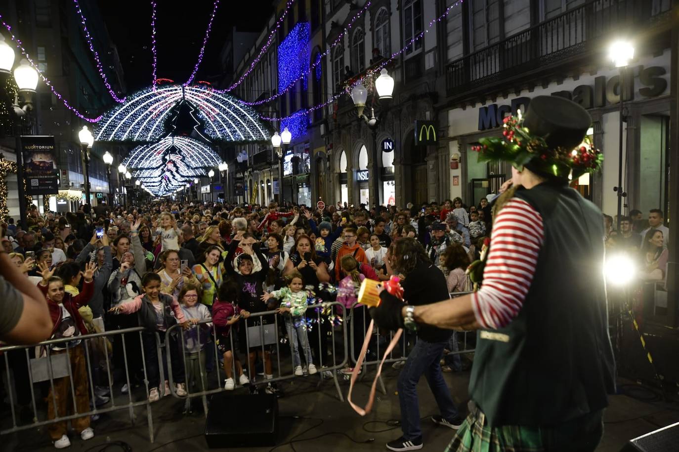 Las Palmas de Gran Canaria brilla con el encendido navideño