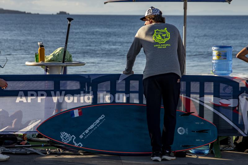Olas, acción y paddle surf en El Lloret