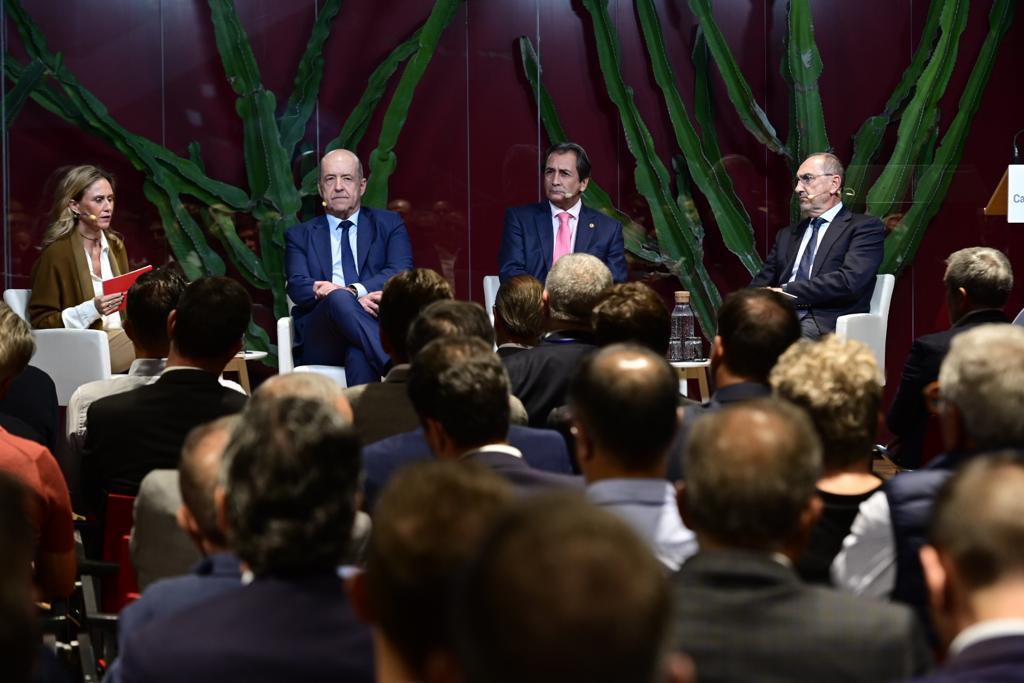 El Santander analiza en CANARIAS7 las perspectivas empresariales