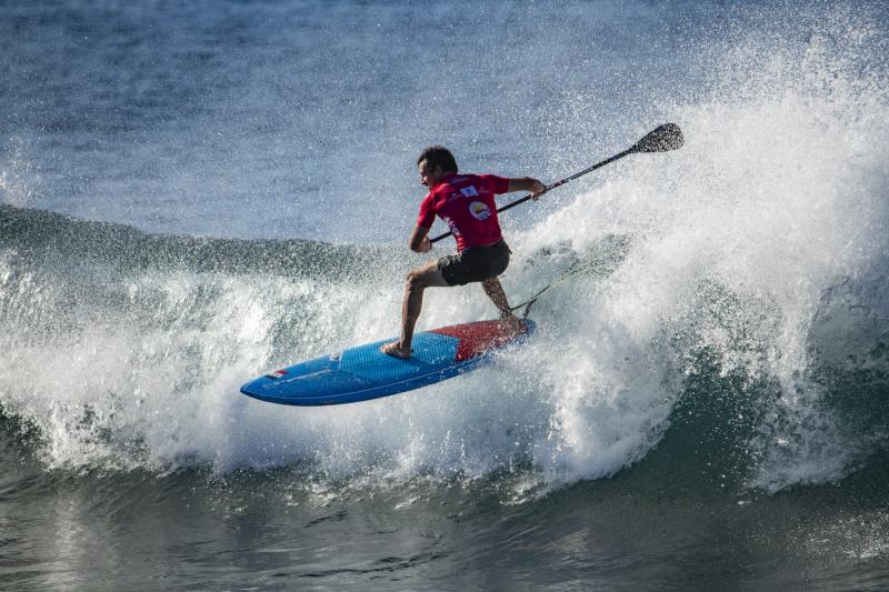 Olas, acción y paddle surf en El Lloret