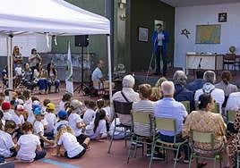 Varios momentos de la celebración.