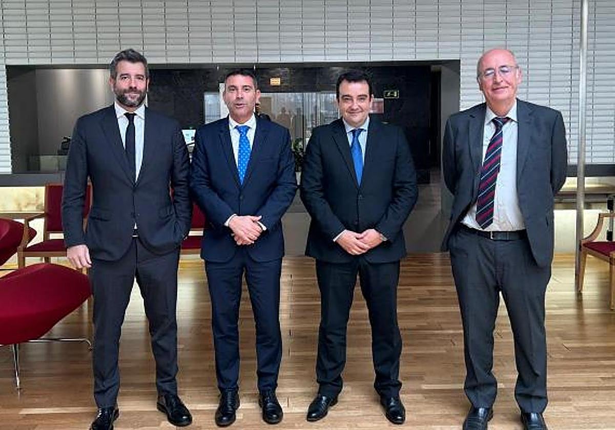 Representantes de Saerco junto con la delegación lanzaroteña desplazada a Madrid.