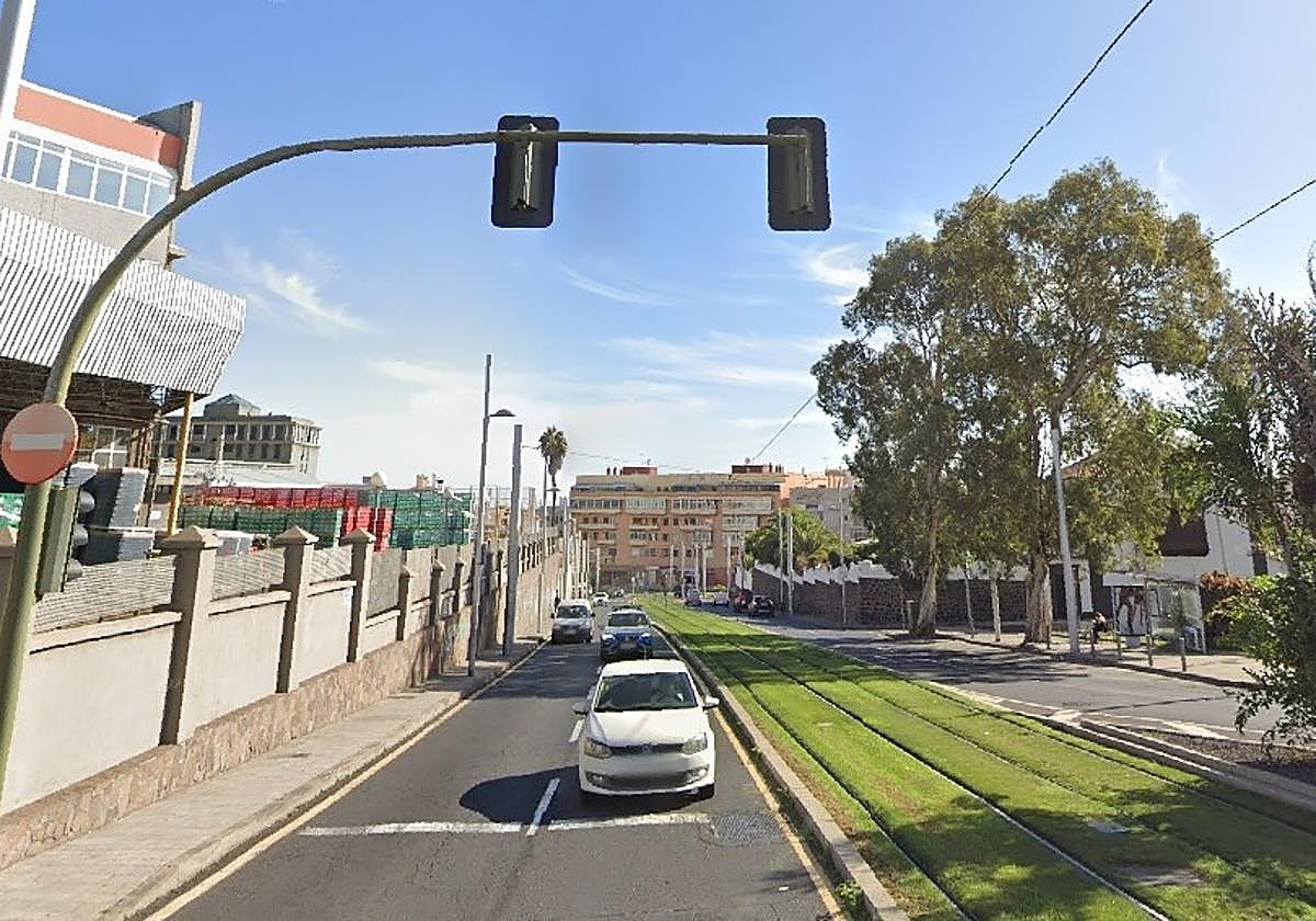 Imagen de la Avenida Ángel Romero, en la capital tinerfeña, donde se produjo el accidente.