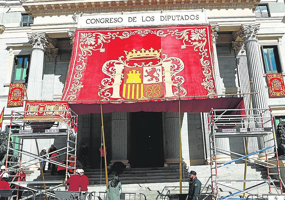 Constitución y patronas militares