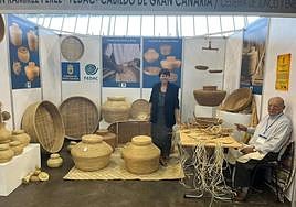Minerva Alonso acompañó a los artesanos grancanarios a la feria.
