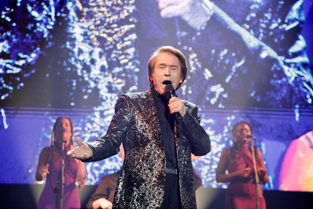 El público grancanario y su &#039;gran noche&#039; con Raphael, en imágenes