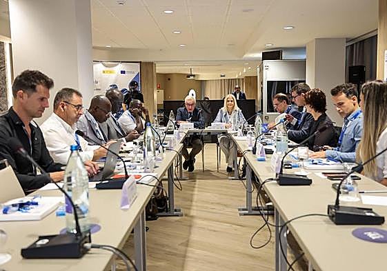 «La pesca ilegal va en detrimento de las comunidades costeras que viven de esa actividad»