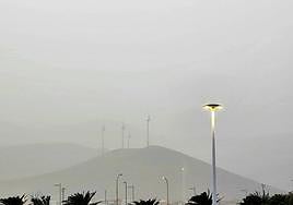 La calima se resiste.