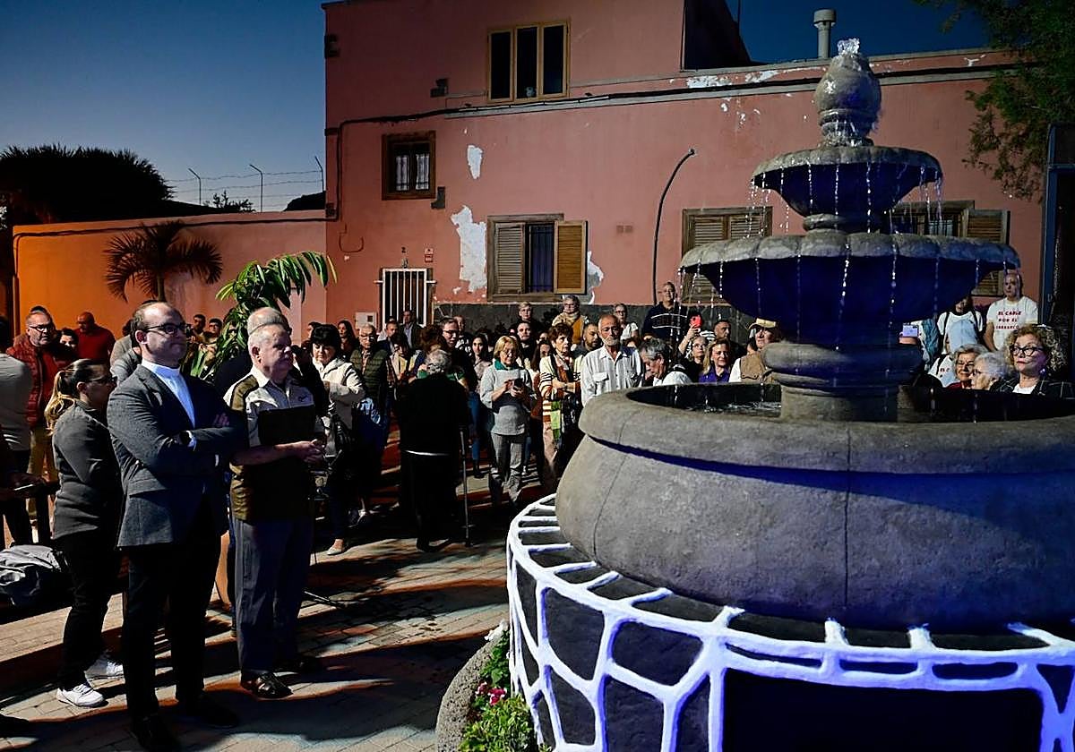 Recuperación de la histórica fuente de la Plaza del Buen Suceso en Carrizal, Ingenio