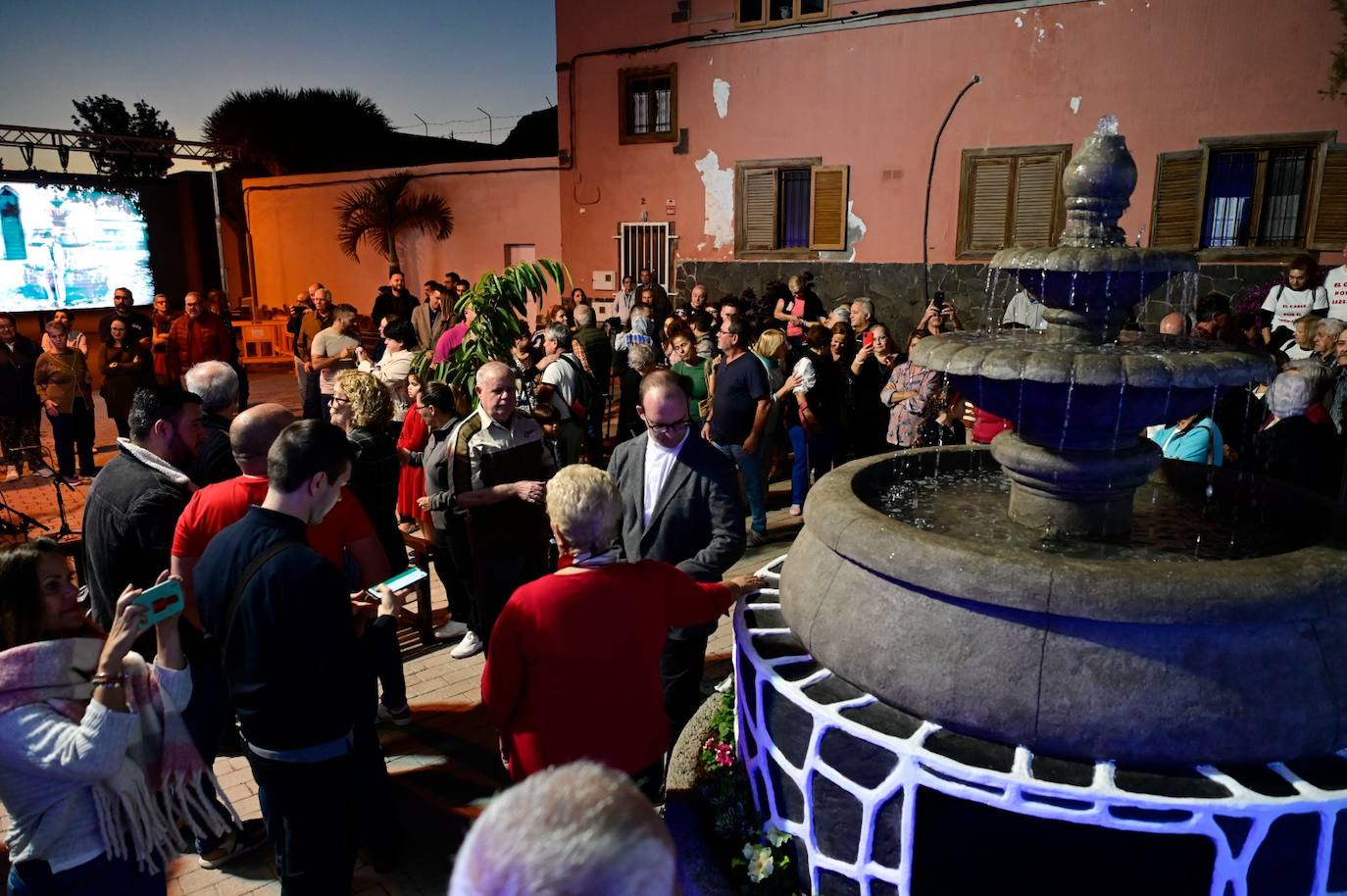 Recuperación de la histórica fuente de la Plaza del Buen Suceso en Carrizal, Ingenio