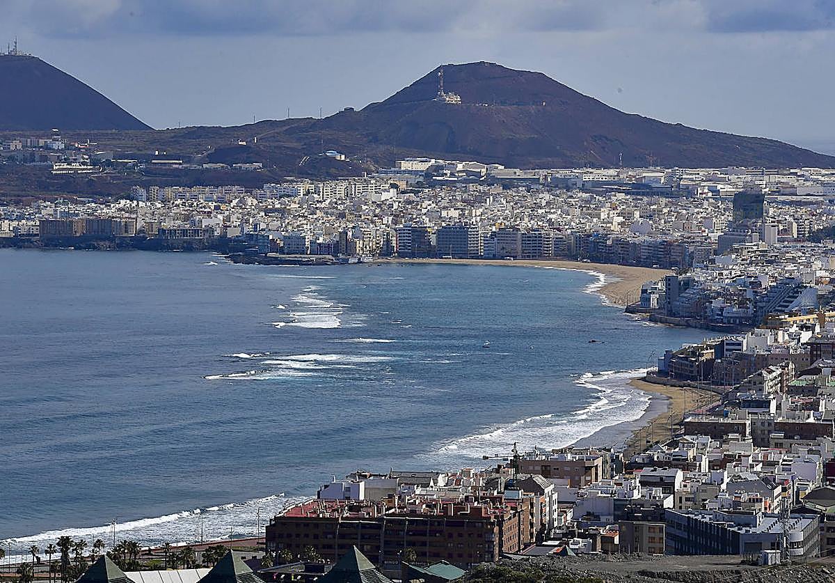 Imagen de la Bahía de El Confital y Las Canteras.