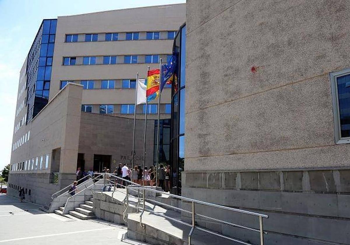 Cárcel por agredir con una piedra y romperle la mandíbula a otro sintecho