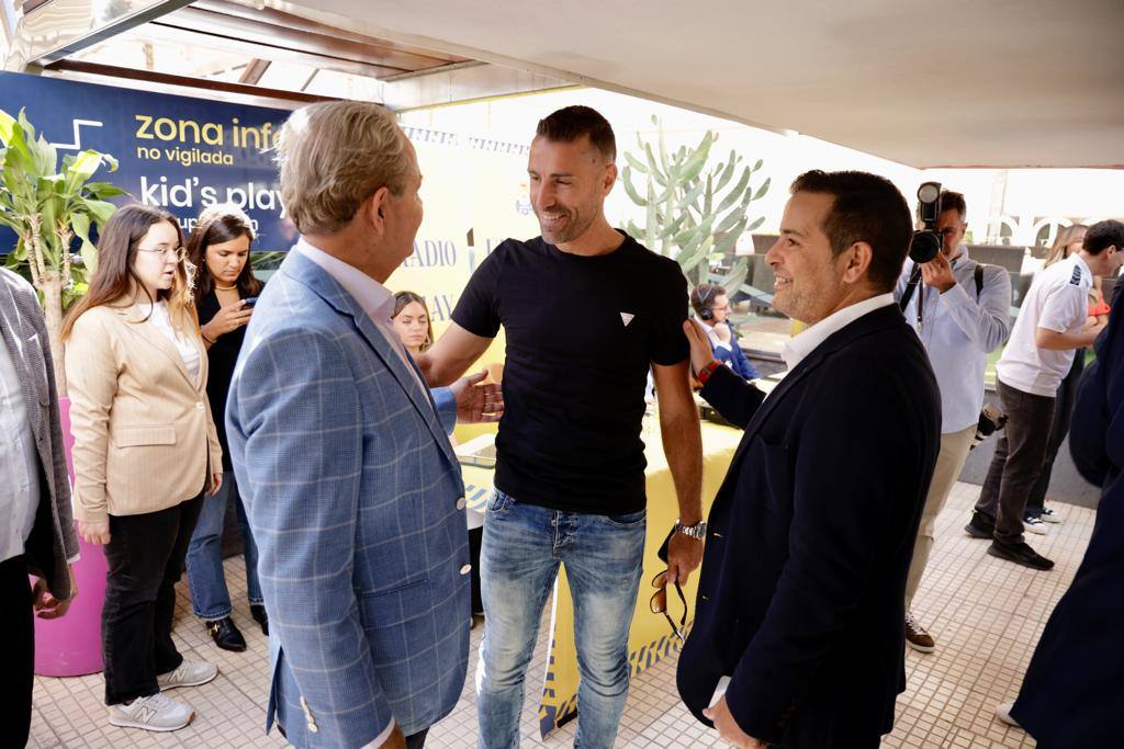 La UD Las Palmas ofrece su tradicional cóctel de Navidad