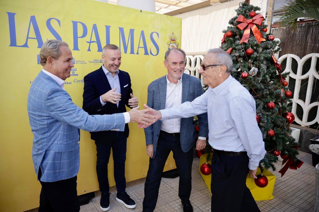 La UD Las Palmas ofrece su tradicional cóctel de Navidad
