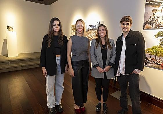 De izquierda a derecha, Patricia Reyes, la consejera de Cultura, Guacimara Medina, Belén B. Massieu y Nacho Torres, durante la presentación de las tres muestras de 'Espacio CV'.