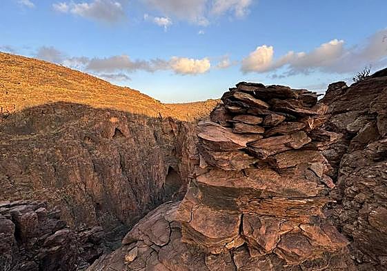 Uno de los momentos mágicos del solsticio en Barranco Hondo.