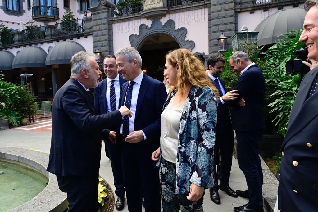 Almuerzo navideño de la Confederación Canaria de Empresarios