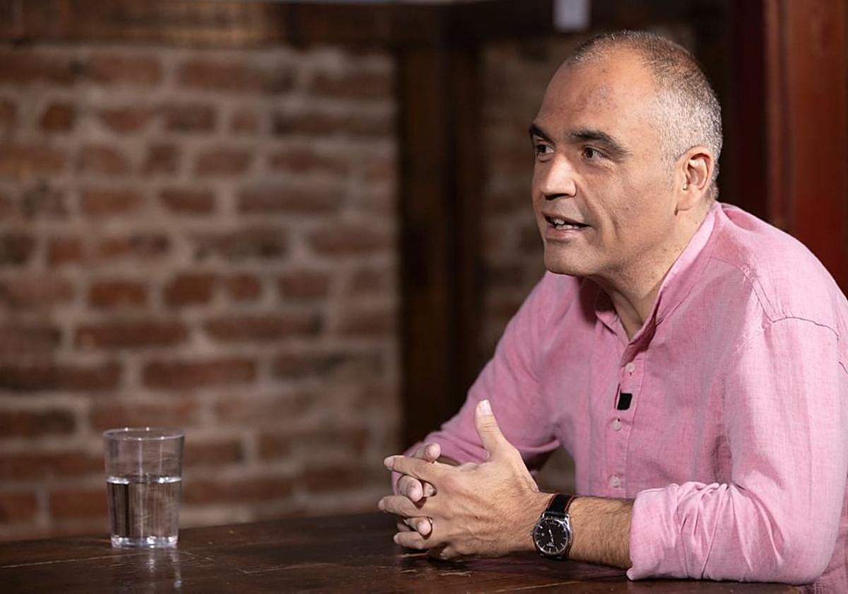 El profesor y verseador grancanario Yeray Rodriguez.