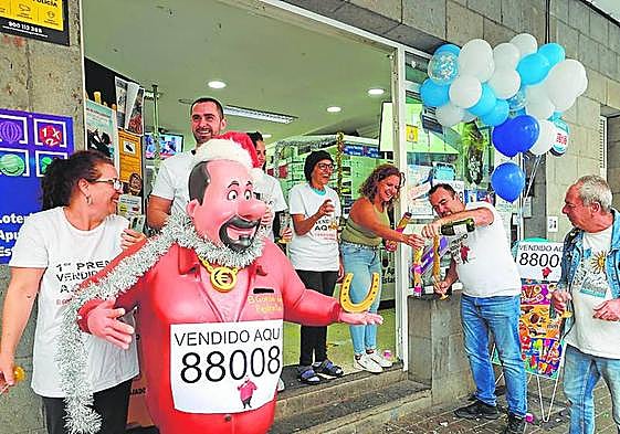 Uno de los puntos de venta del Gordo en Arucas.