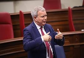 Imagen del portavoz del Grupo Parlamentario Socialista, Sebastián Franquis