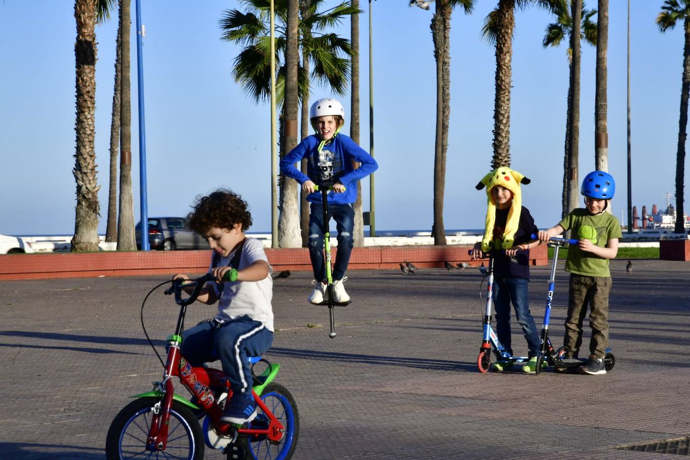 Fotos: Bicis y patinetas se mantienen entre los regalos estrella