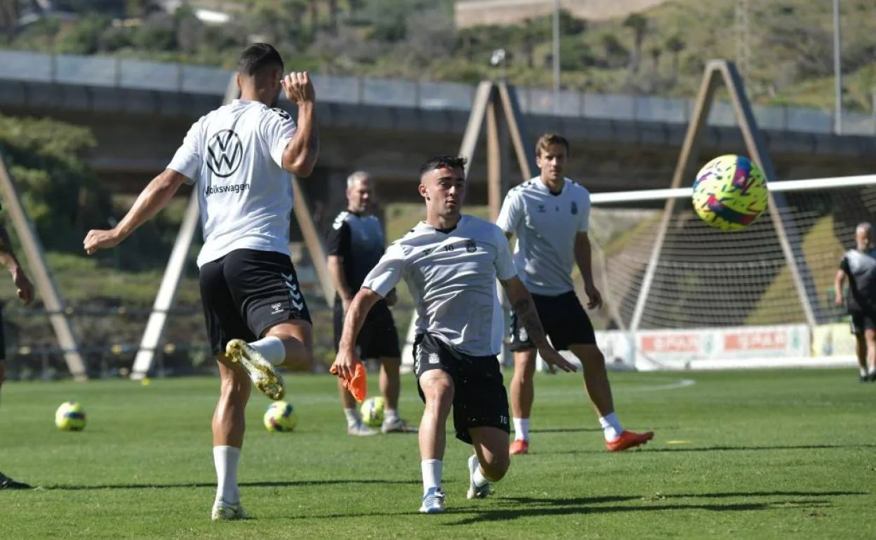 Moleiro, en un entrenamiento con la UD. 