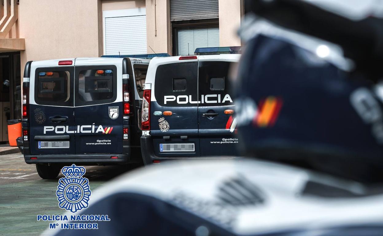 Cruza la autopista en su huida tras ser sorprendido con un coche robado