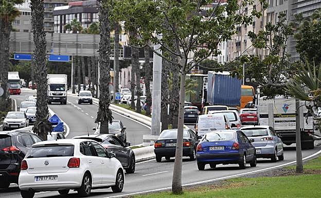 La salida de La Isleta se resiente con los atascos. 