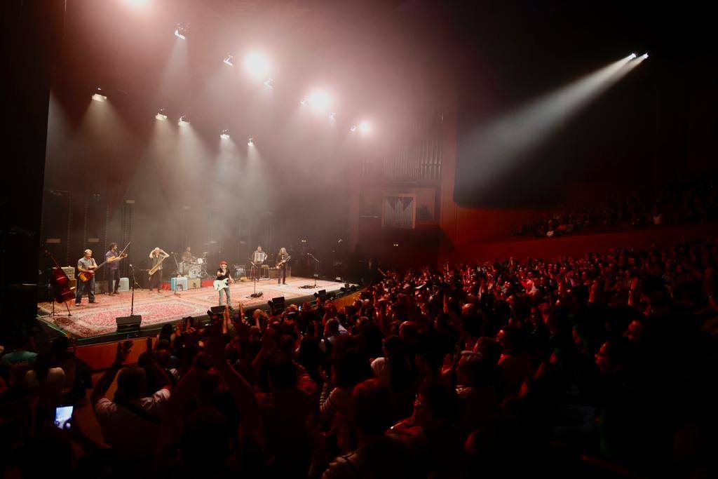 Fotos: El Alfredo Kraus, hasta la bandera para ver a Fito &amp; Fitipaldis