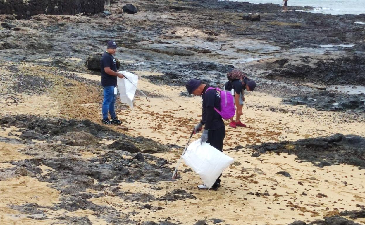Una de las actuaciones en el litoral en el marco del programa Mardetodos. 