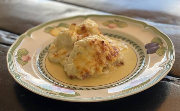 Coliflor con bechamel de jamón