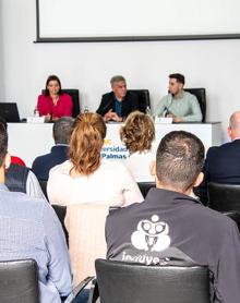 Imagen secundaria 2 - Imágenes del acto celebrado en la sede institucional de la ULPGC. 